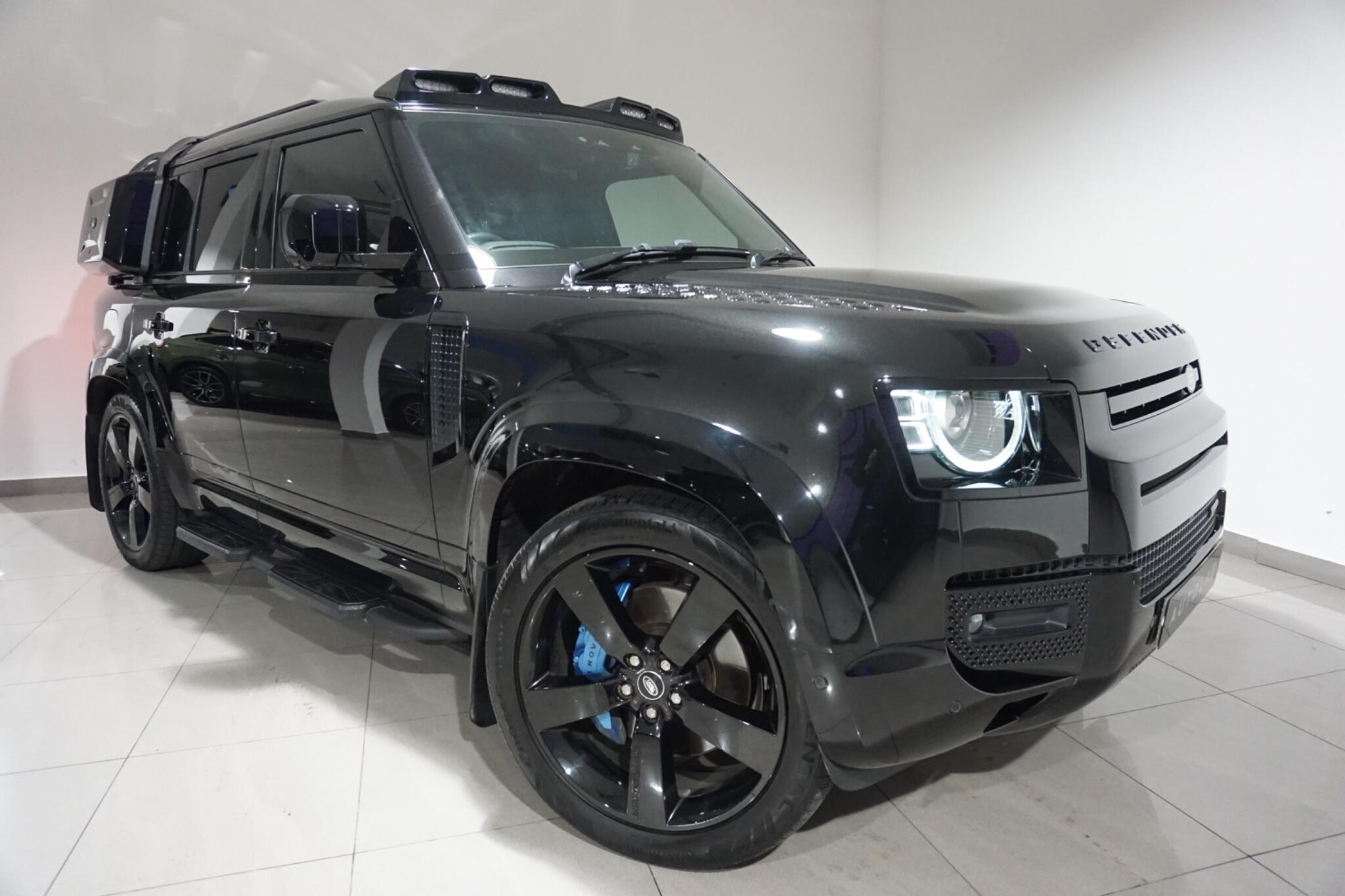 Land Rover Defender 110 3.0 D300 MHEV X-Dynamic HSE Auto 4WD Euro 6 (s/s) 5dr